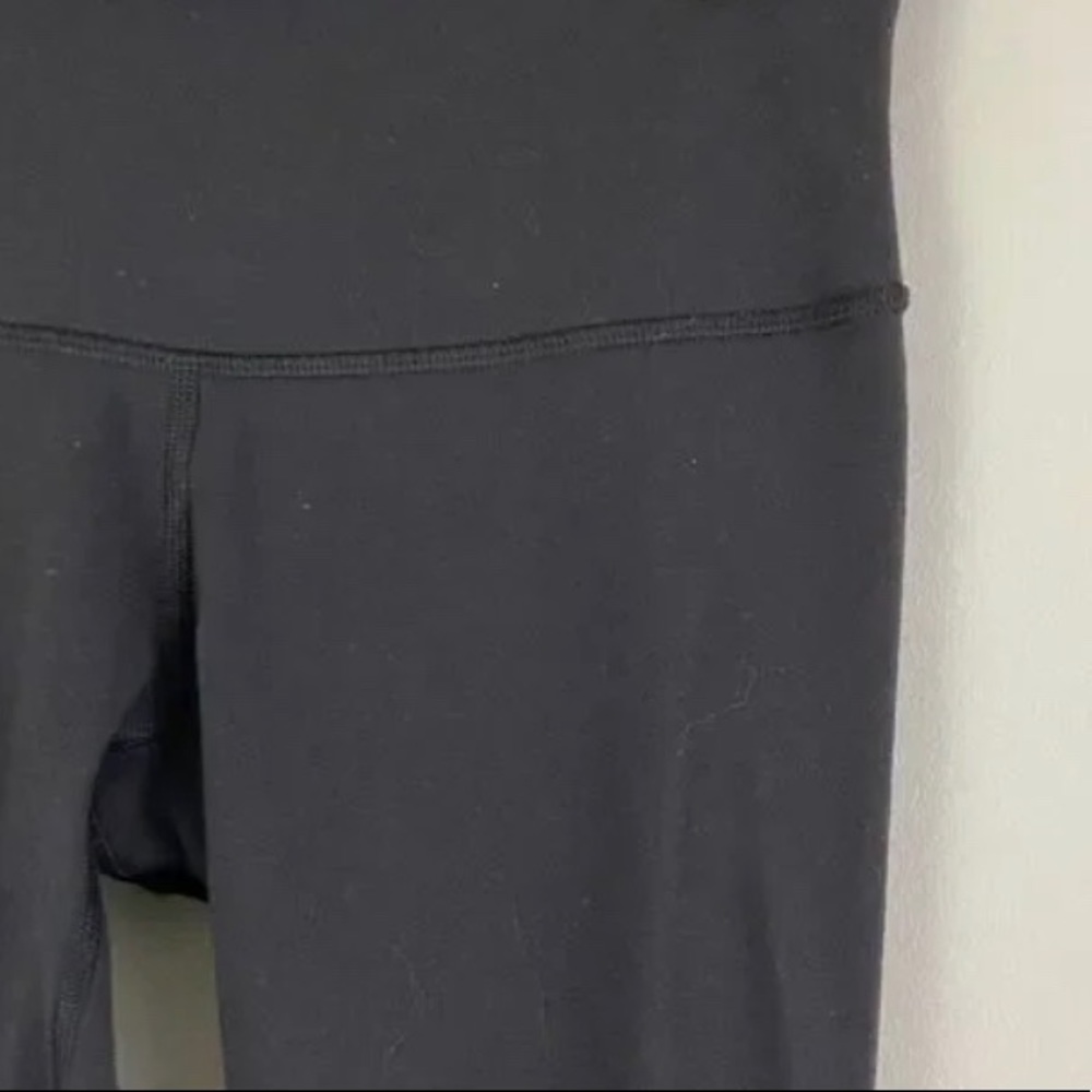LULULEMON BLACK LEGGINGS
